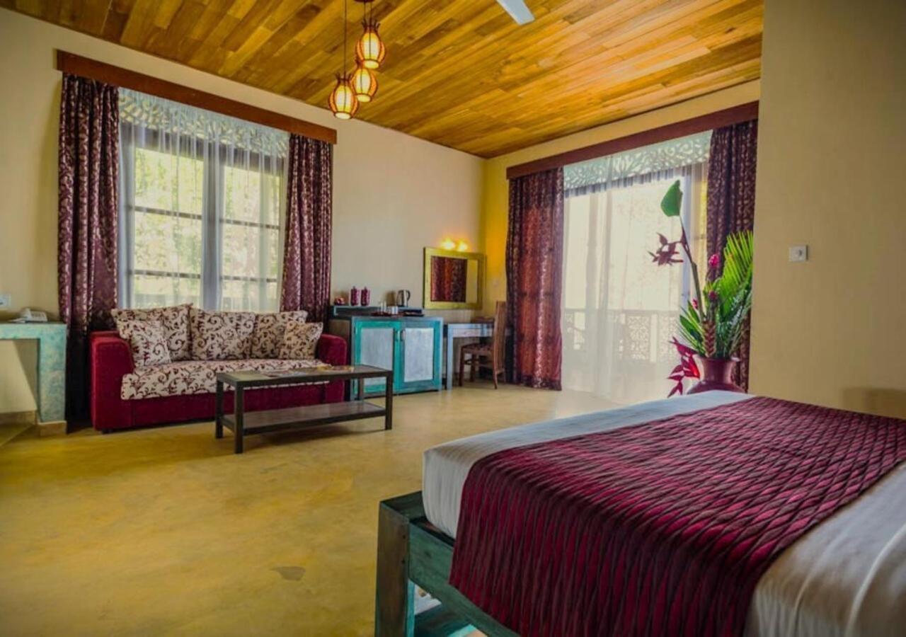 קנדי Yasmin Hill Longevity Resort - Hotel Galavilla מראה חיצוני תמונה