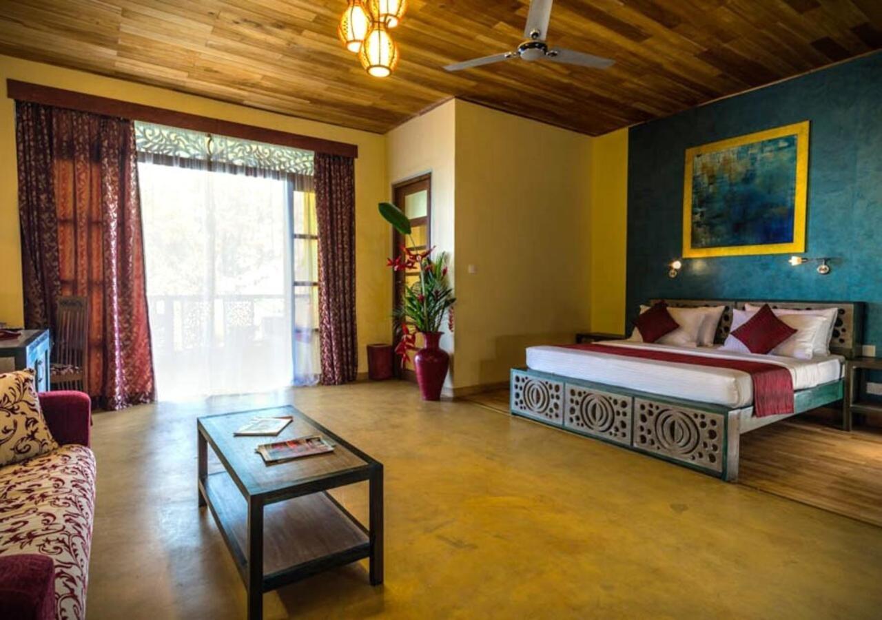 קנדי Yasmin Hill Longevity Resort - Hotel Galavilla מראה חיצוני תמונה