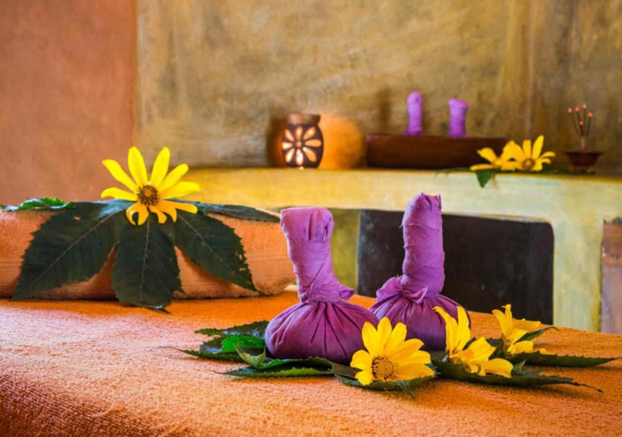 קנדי Yasmin Hill Longevity Resort - Hotel Galavilla מראה חיצוני תמונה